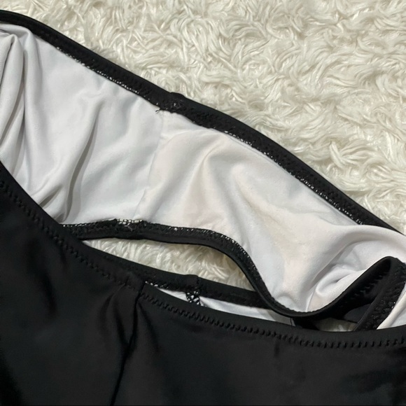 CUPSHE Black and White Gingham Ruffled One-Piece Swimsuit - Picture 10 of 10